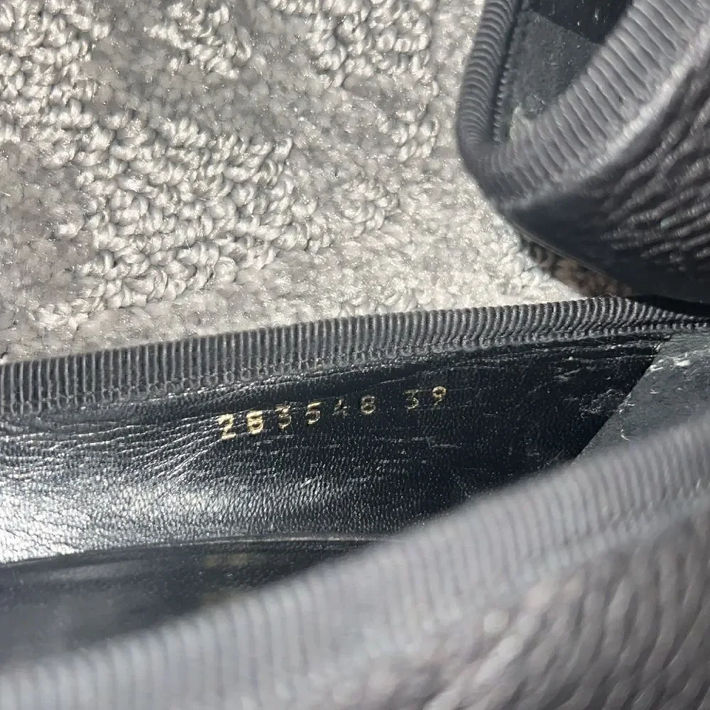 •Gucci•  ​ - Picture 10 of 10